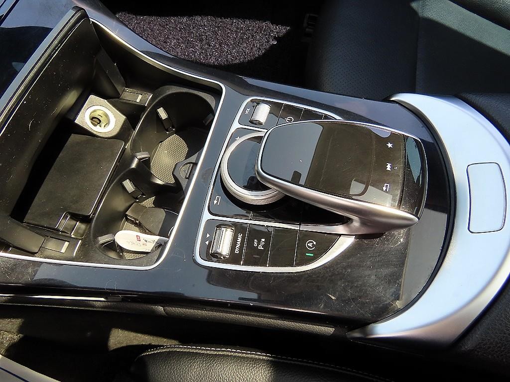 벤츠 C 클래스 C클래스 W205 C200 이미지 11