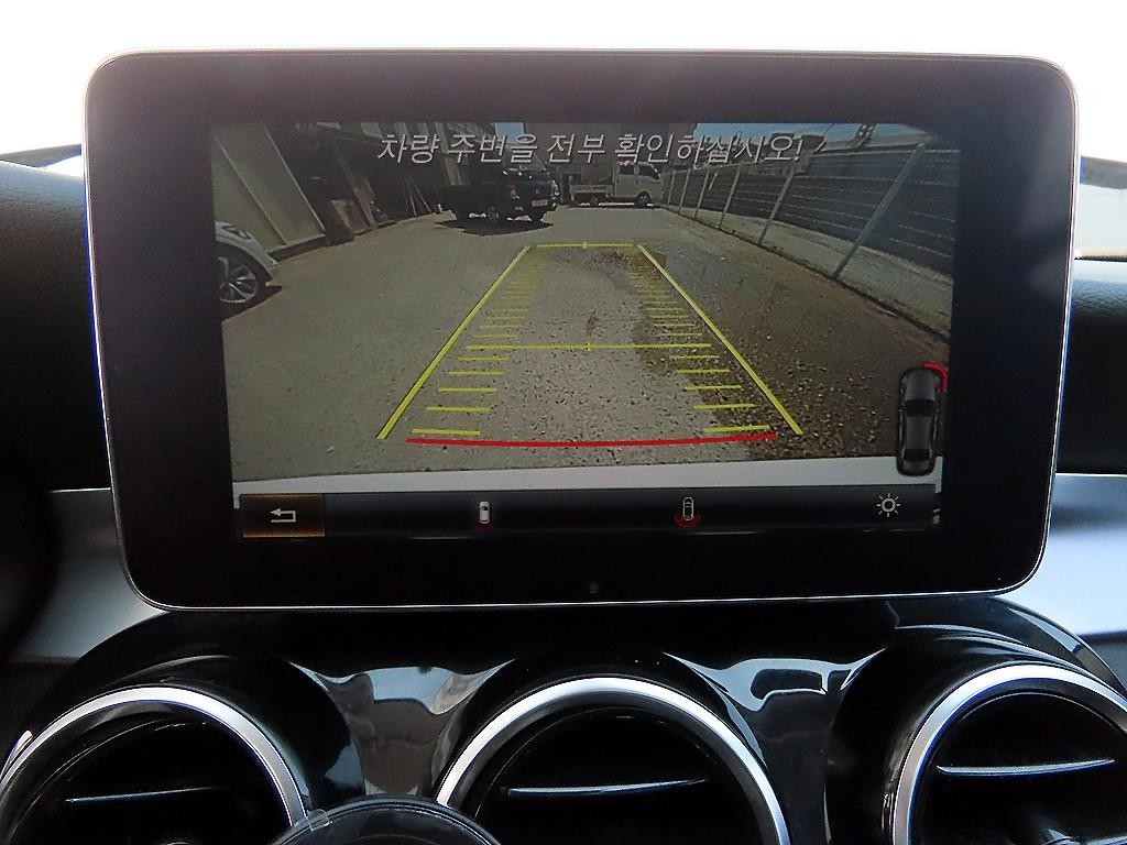 벤츠 C 클래스 C클래스 W205 C200 이미지 16