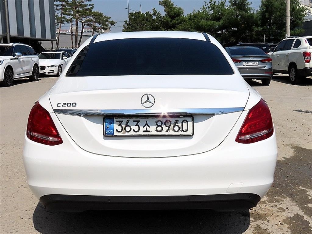 벤츠 C 클래스 C클래스 W205 C200 이미지 4