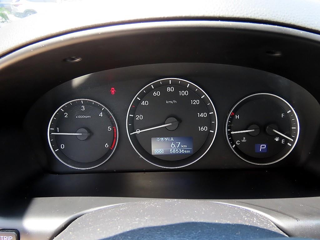 현대 스타렉스 더 뉴 그랜드 스타렉스 어린이보호차 15인승 4WD 이미지 10