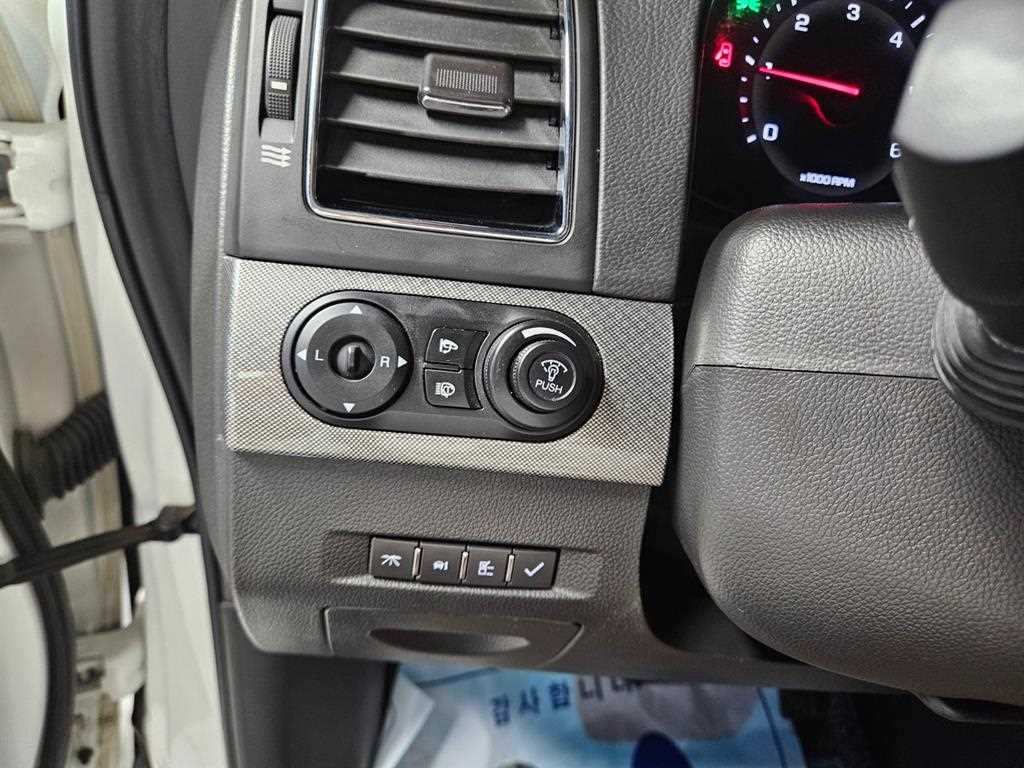 쉐보레 캡티바 2.0 2WD LTZ 이미지 12