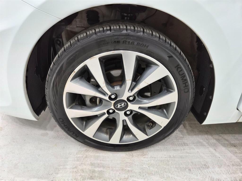 현대 엑센트 엑센트신형 1.4VVT 프리미엄 이미지 17