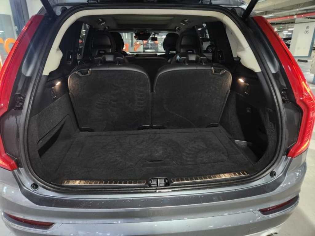 볼보 XC90 XC90 2세대 2.0 D5 AWD 모멘텀 이미지 18