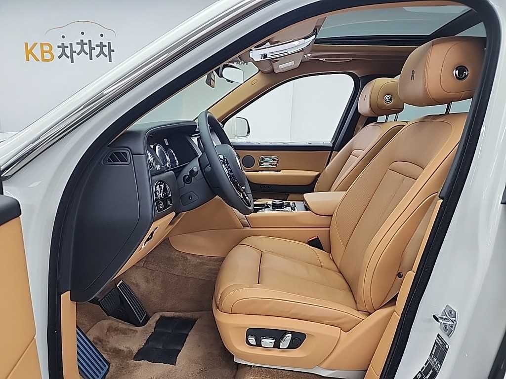 롤스로이스 컬리넌 6.7 V12 이미지 11