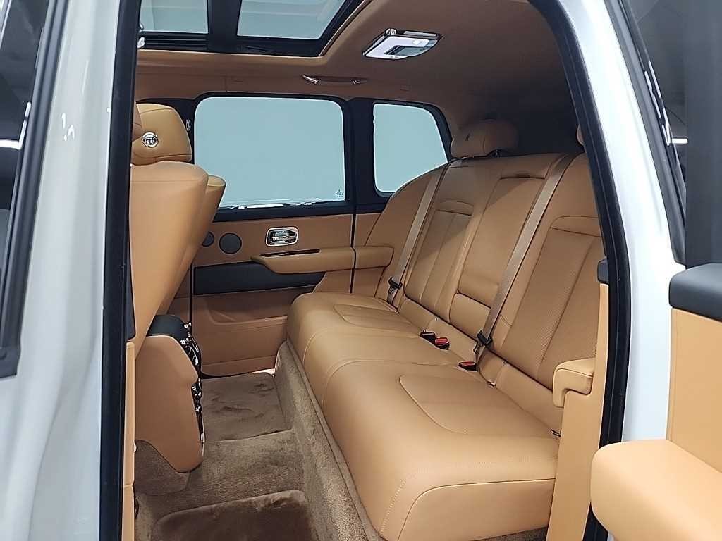 롤스로이스 컬리넌 6.7 V12 이미지 12