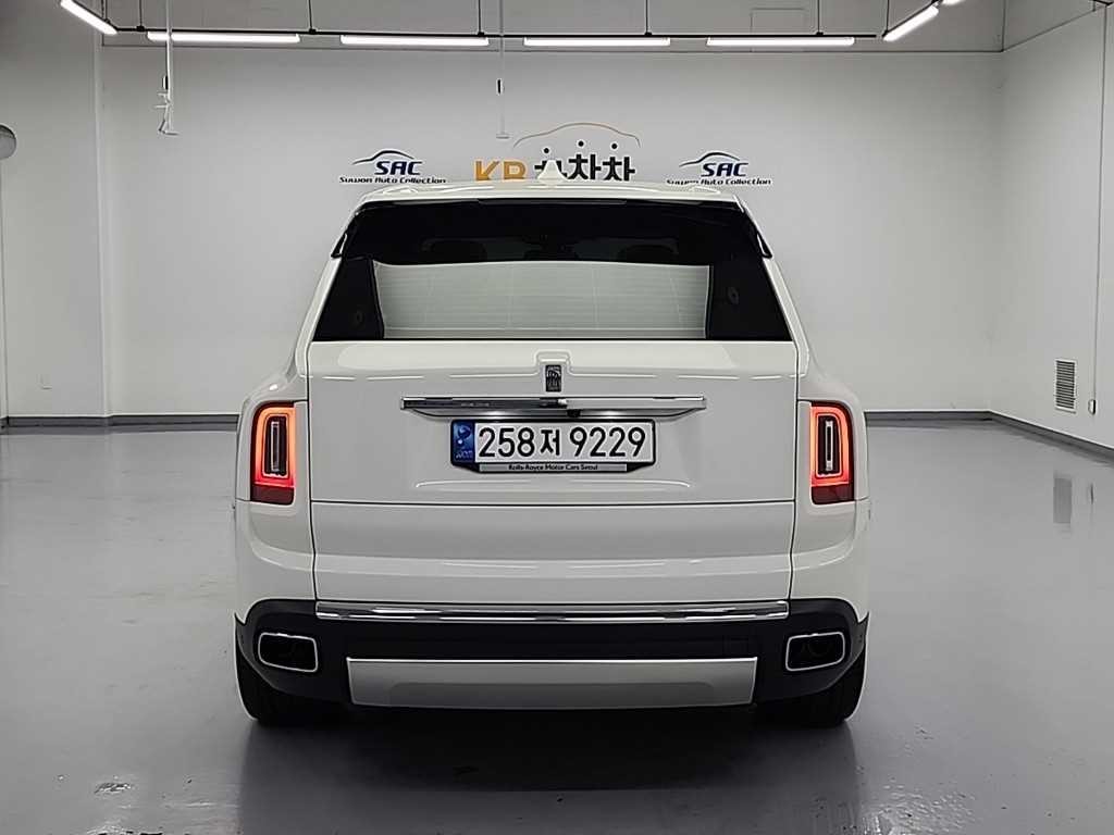 롤스로이스 컬리넌 6.7 V12 이미지 3