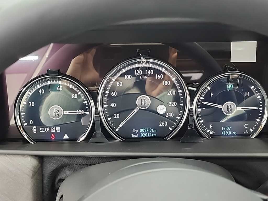 롤스로이스 컬리넌 6.7 V12 이미지 6