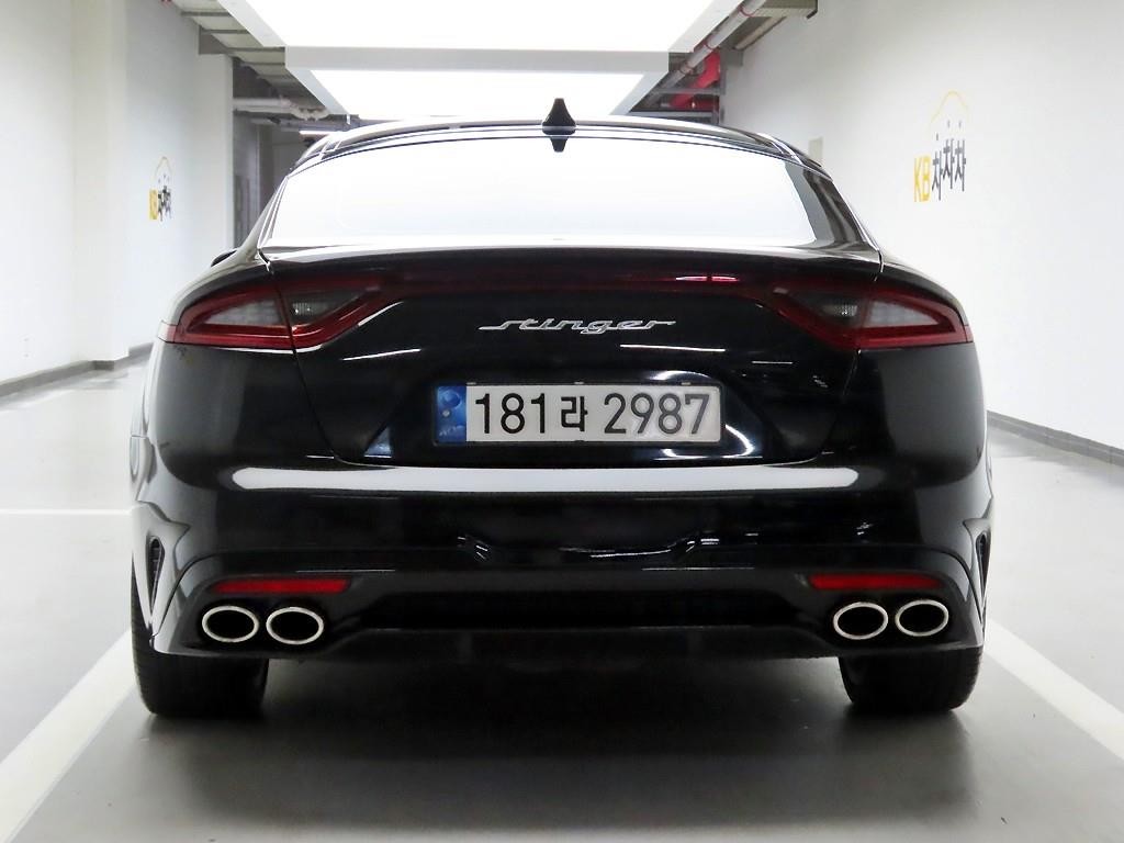 기아 스팅어 가솔린 2.0 터보 2WD 플래티넘 이미지 3