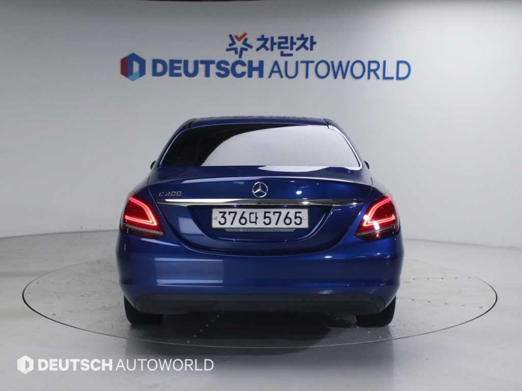 벤츠 C 클래스 C클래스 W205 C200 이미지 4