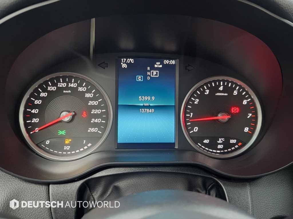 벤츠 C 클래스 C클래스 W205 C200 이미지 8