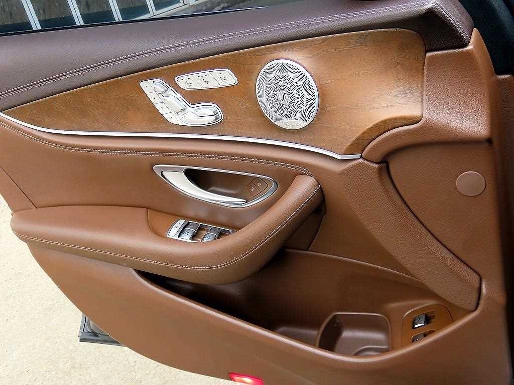 벤츠 E 클래스 E-클래스 W213 E300e 익스클루시브 이미지 12