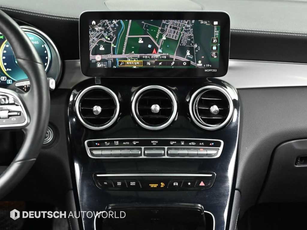 벤츠 GLC 클래스 GLC클래스 X253 GLC 300 e 4MATIC 이미지 14