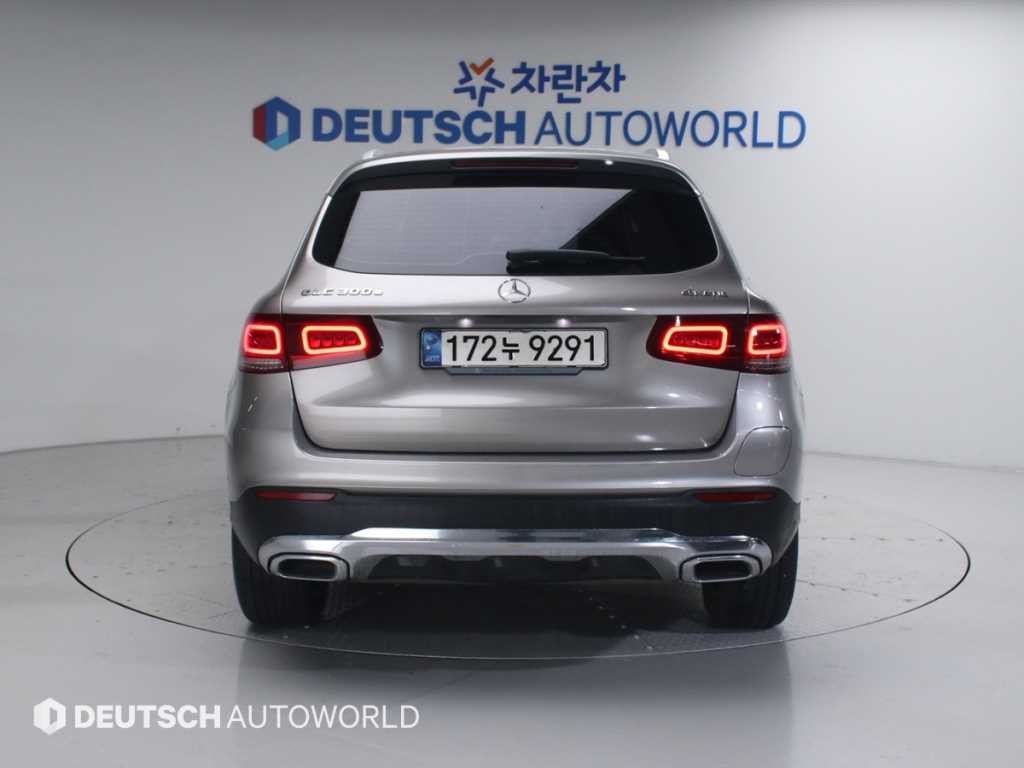 벤츠 GLC 클래스 GLC클래스 X253 GLC 300 e 4MATIC 이미지 4