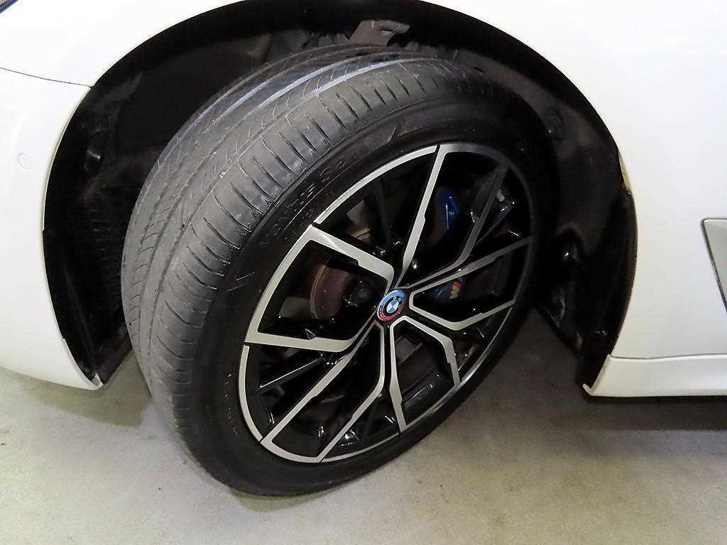 BMW 5시리즈 5시리즈 (G30) 530i xDrive M 스포츠 이미지 20