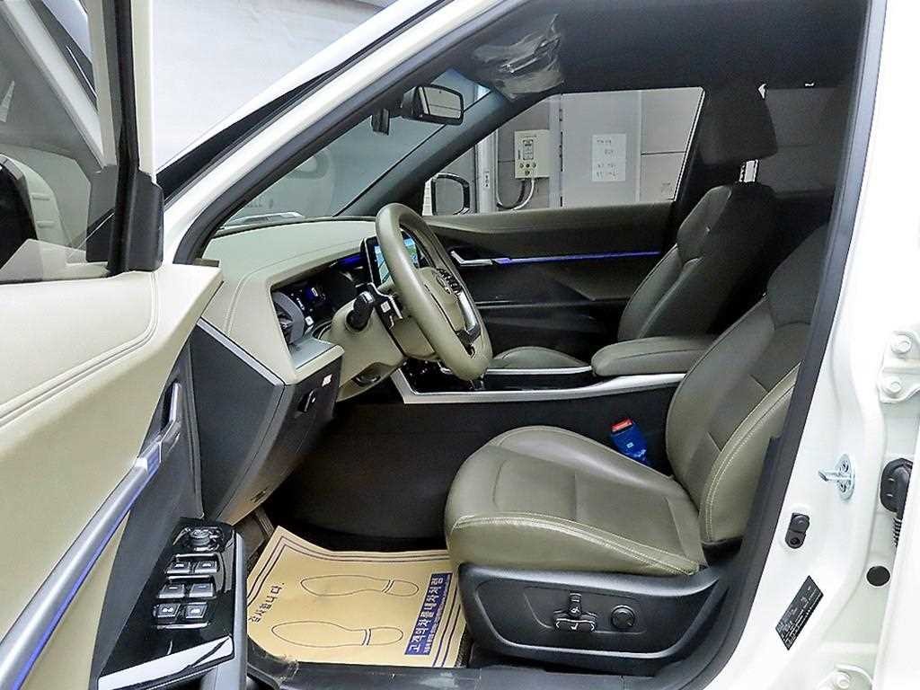 KG모빌리티(쌍용) 토레스 1.5 GDI-T 2WD T7 이미지 5
