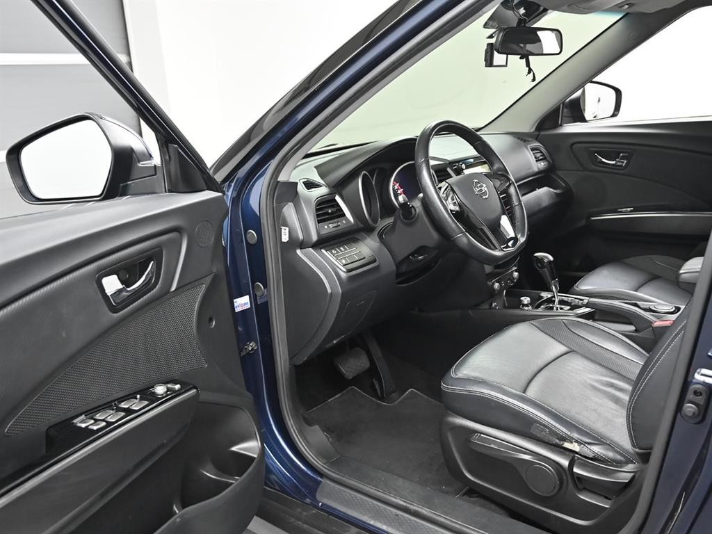 KG모빌리티(쌍용) 티볼리 가솔린 2WD 1.6 LX 최고급형 이미지 11