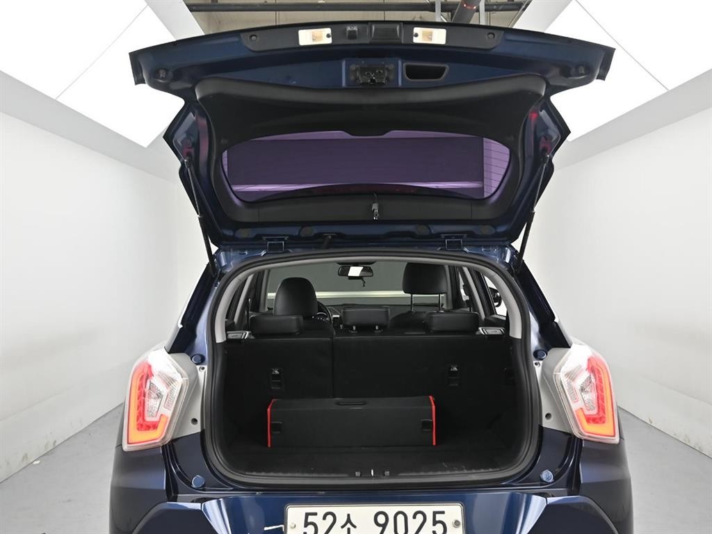 KG모빌리티(쌍용) 티볼리 가솔린 2WD 1.6 LX 최고급형 이미지 19