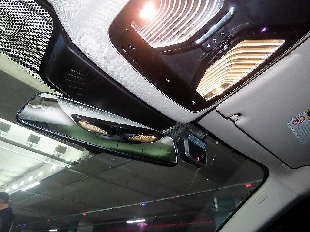 BMW 5시리즈 5시리즈 (G30) 520i 럭셔리 이미지 16