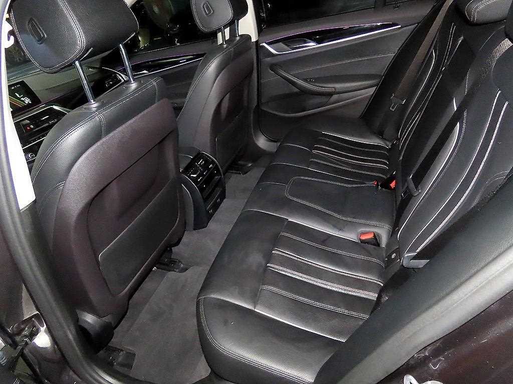 BMW 5시리즈 5시리즈 (G30) 520i 럭셔리 이미지 7