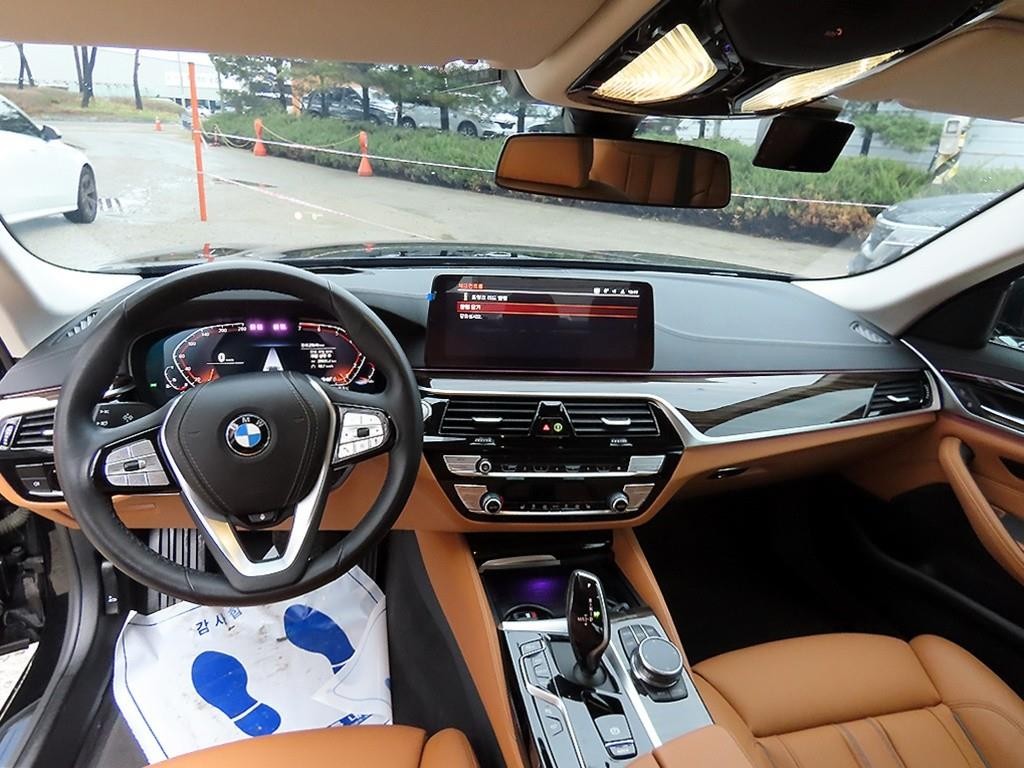 BMW 5시리즈 5시리즈 (G30) 520i 럭셔리 이미지 7