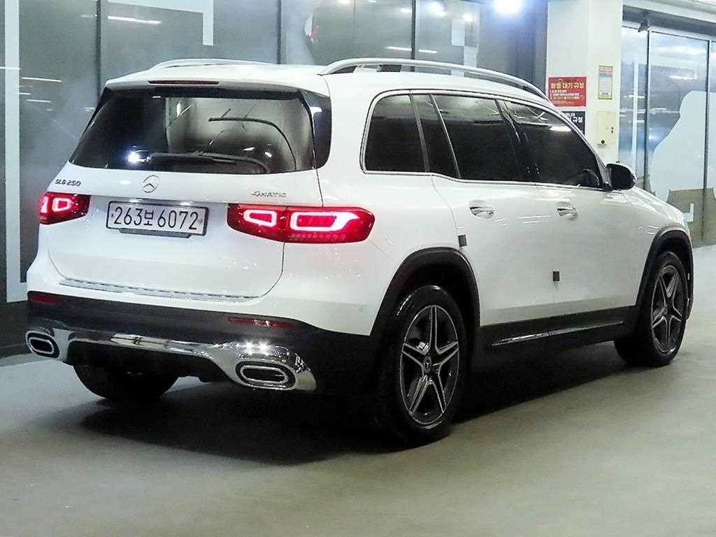 벤츠 GLB 클래스 GLB클래스 X247 GLB 250 4MATIC 이미지 4