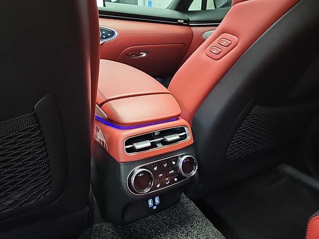 제네시스 GV70 2.5T 가솔린 AWD 이미지 13