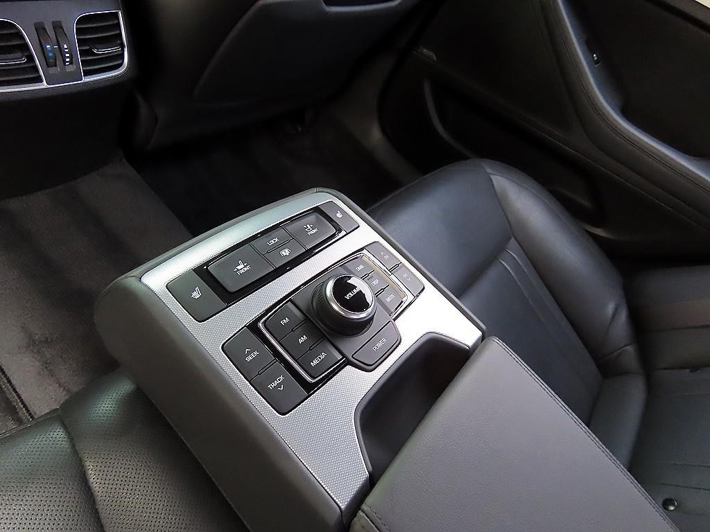 제네시스 G80 3.3 GDI AWD 프리미엄 럭셔리 이미지 15