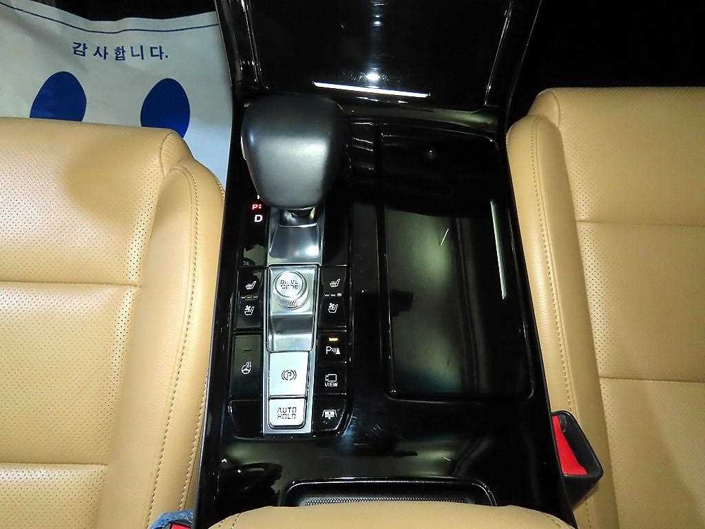 기아 K7 K7 프리미어 가솔린 2.5 GDI 노블레스 이미지 12