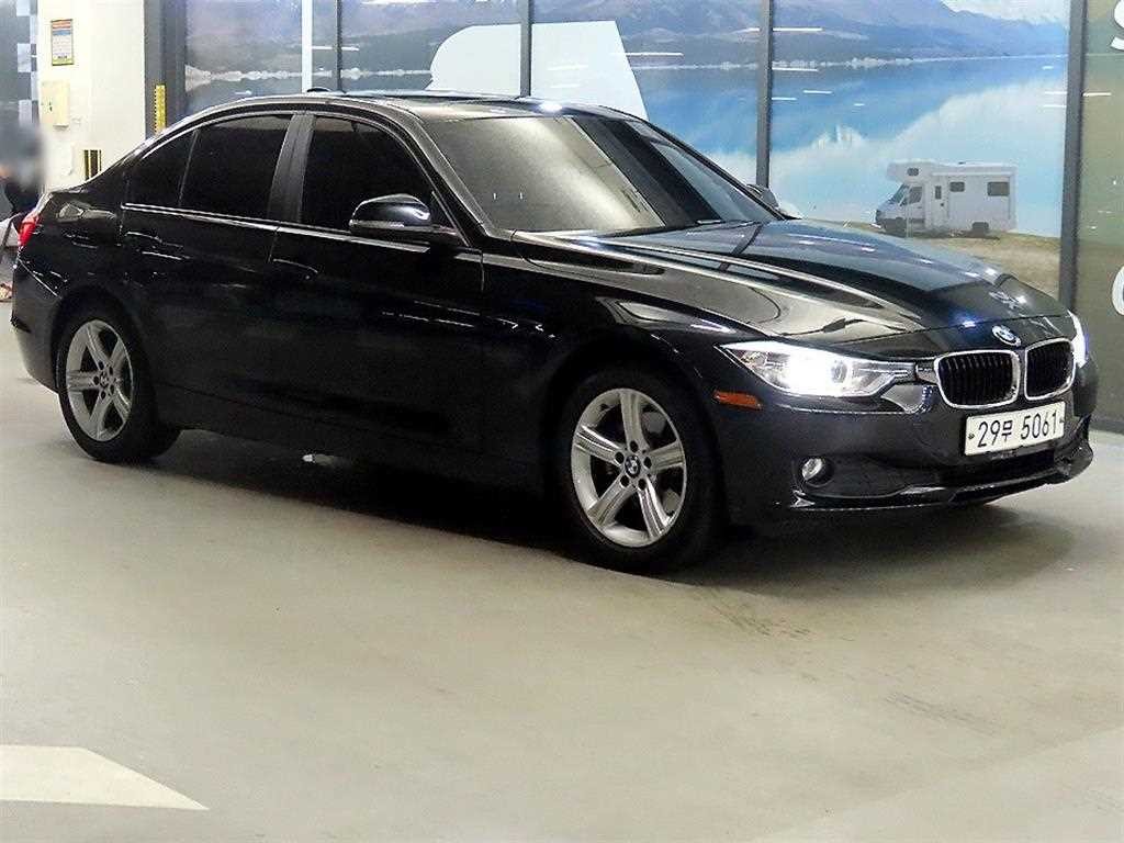 BMW 3시리즈 3시리즈 (F30) 320d 이미지 1