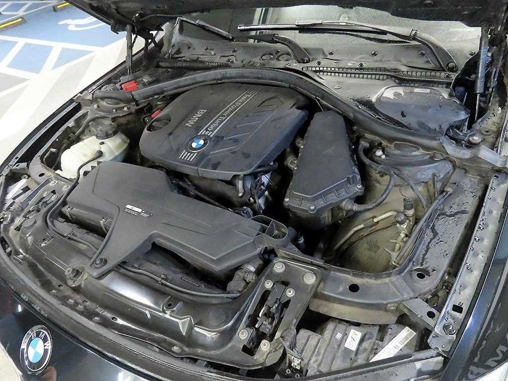 BMW 3시리즈 3시리즈 (F30) 320d 이미지 19