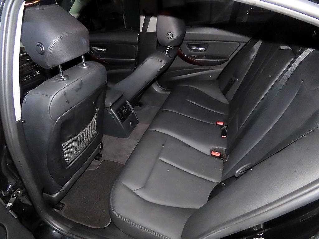 BMW 3시리즈 3시리즈 (F30) 320d 이미지 7