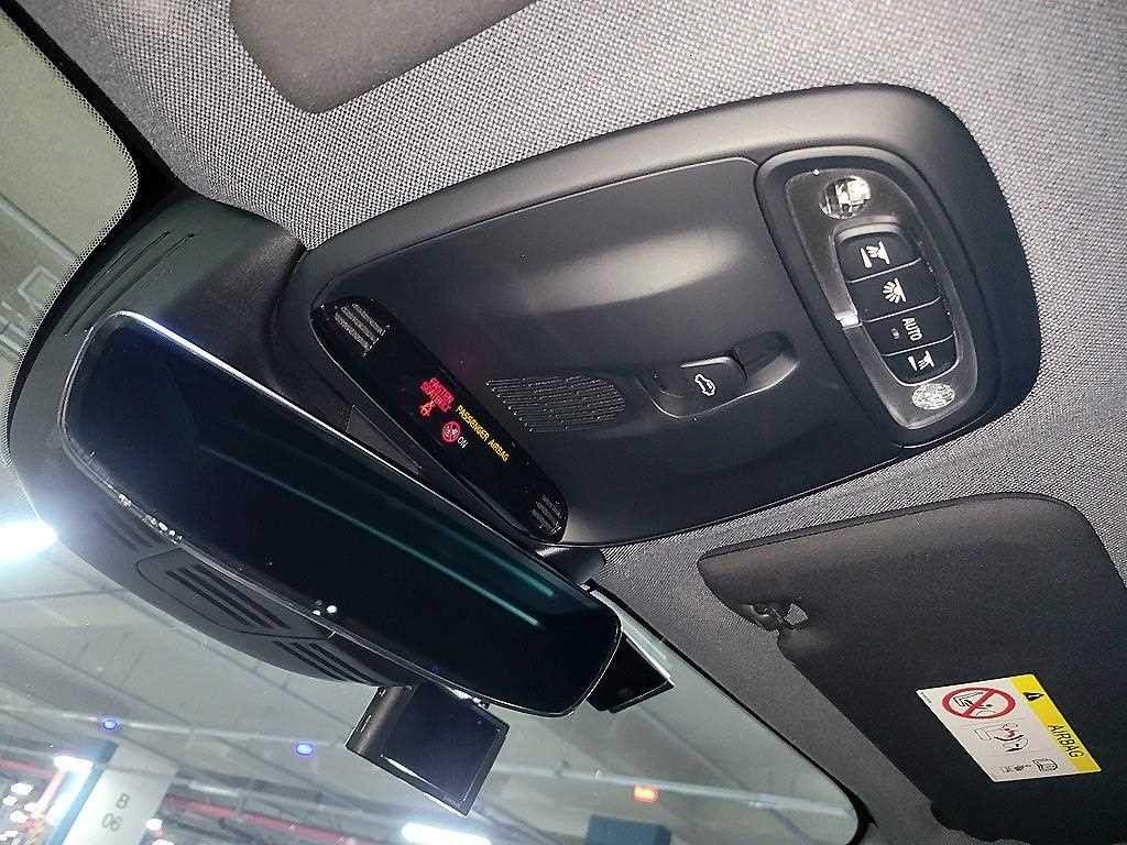 볼보 XC40 T4 4WD R-디자인 이미지 14