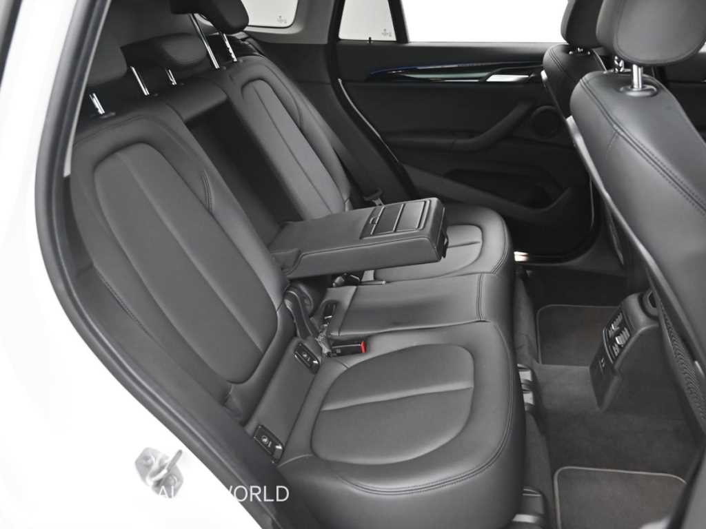 BMW X1 X1 (F48) xDrive 20i xLine 스페셜에디션 이미지 12