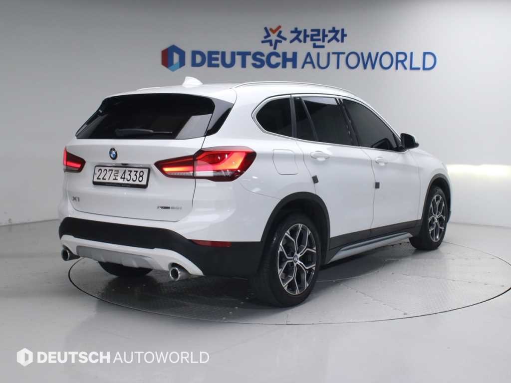 BMW X1 X1 (F48) xDrive 20i xLine 스페셜에디션 이미지 2