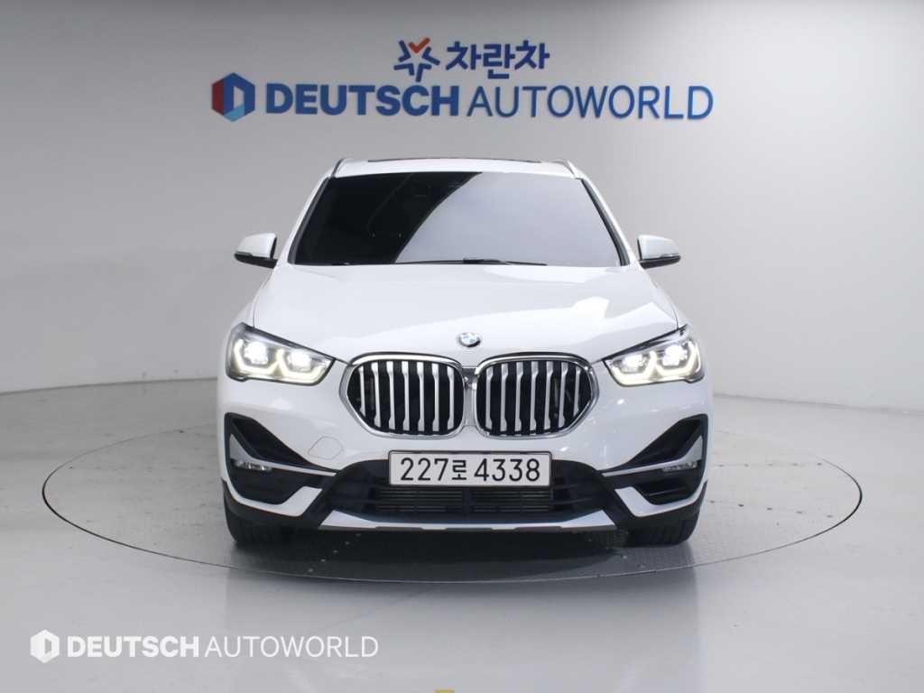 BMW X1 X1 (F48) xDrive 20i xLine 스페셜에디션 이미지 3