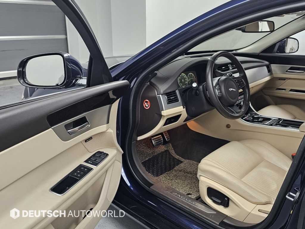 재규어 XF XF(X260) 2.0D 프레스티지 AWD 이미지 11