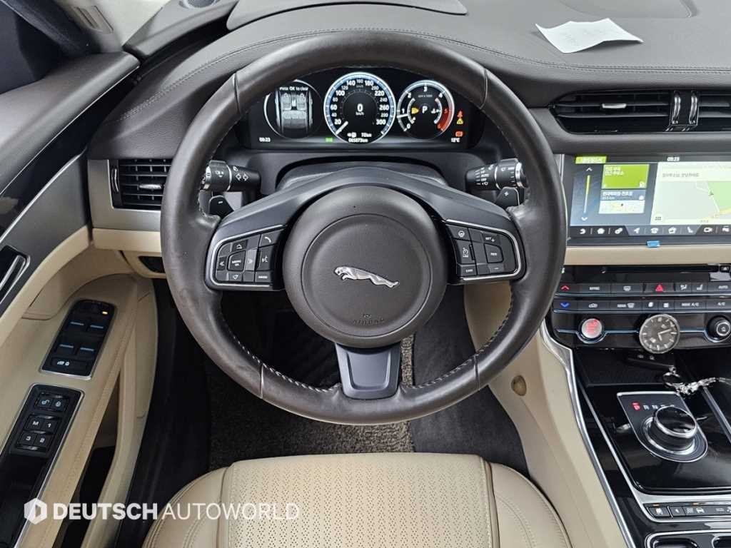 재규어 XF XF(X260) 2.0D 프레스티지 AWD 이미지 13