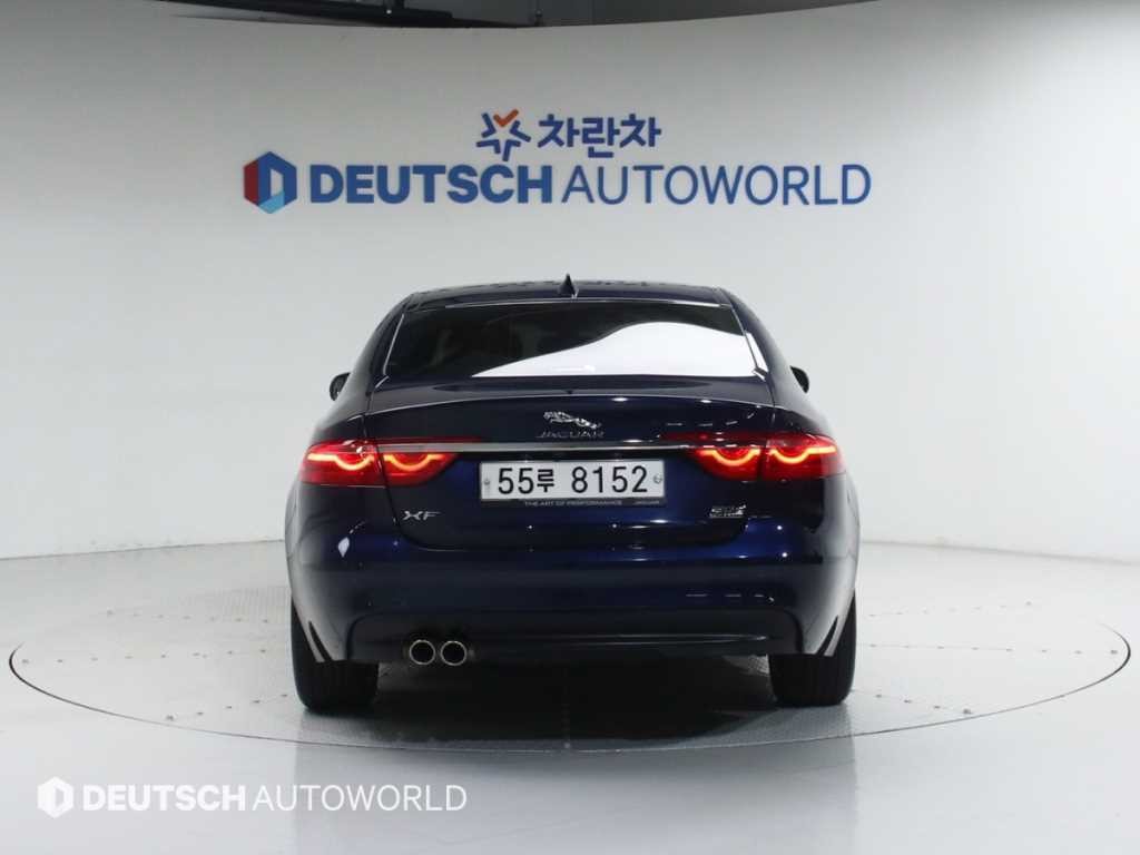 재규어 XF XF(X260) 2.0D 프레스티지 AWD 이미지 4