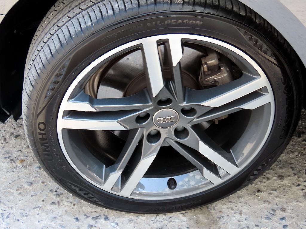 아우디 A4 A4 (B9) 40 TFSI 프리미엄 이미지 20