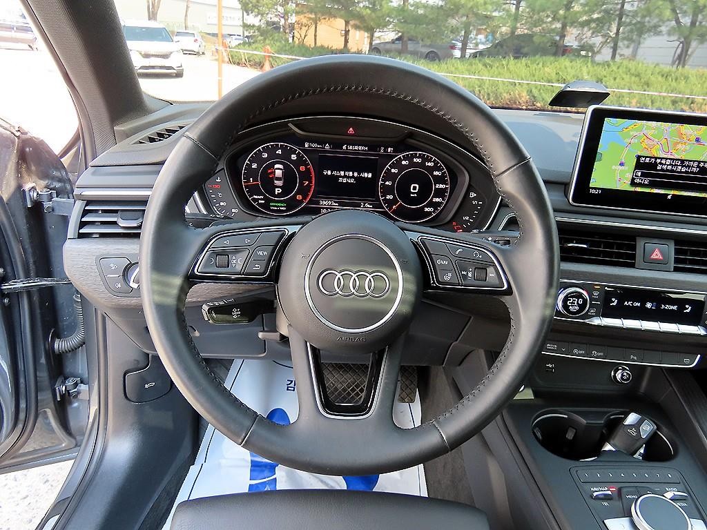 아우디 A4 A4 (B9) 40 TFSI 프리미엄 이미지 8