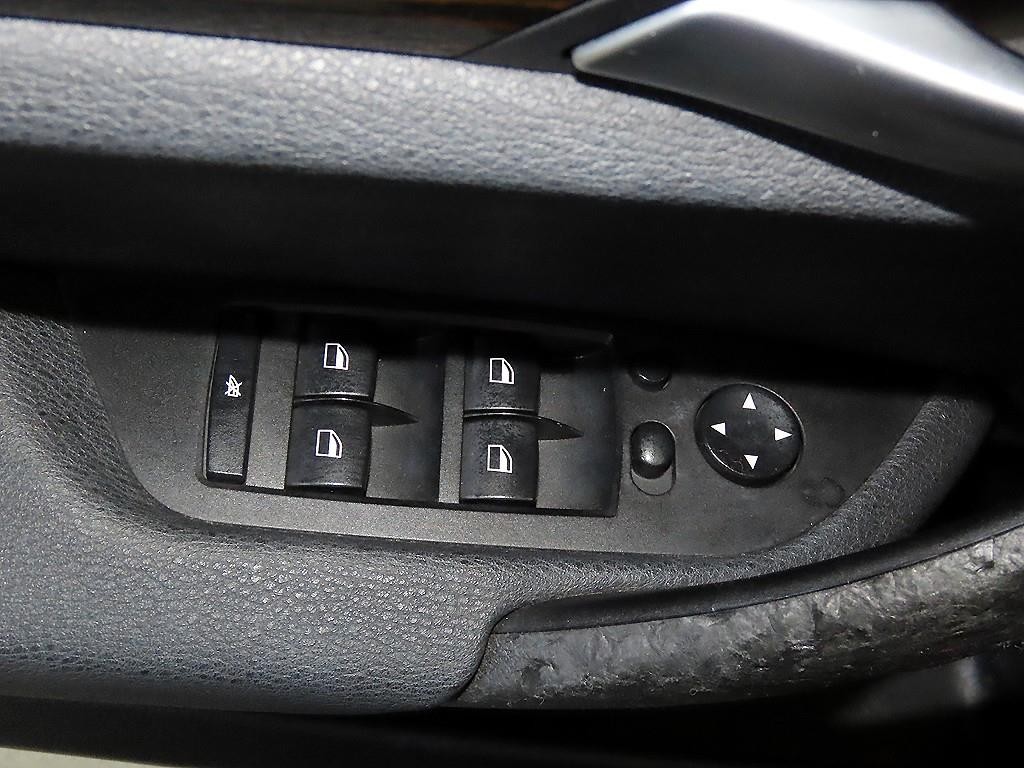 BMW X1 X1 (E84) xDrive 20d 4WD 이미지 13