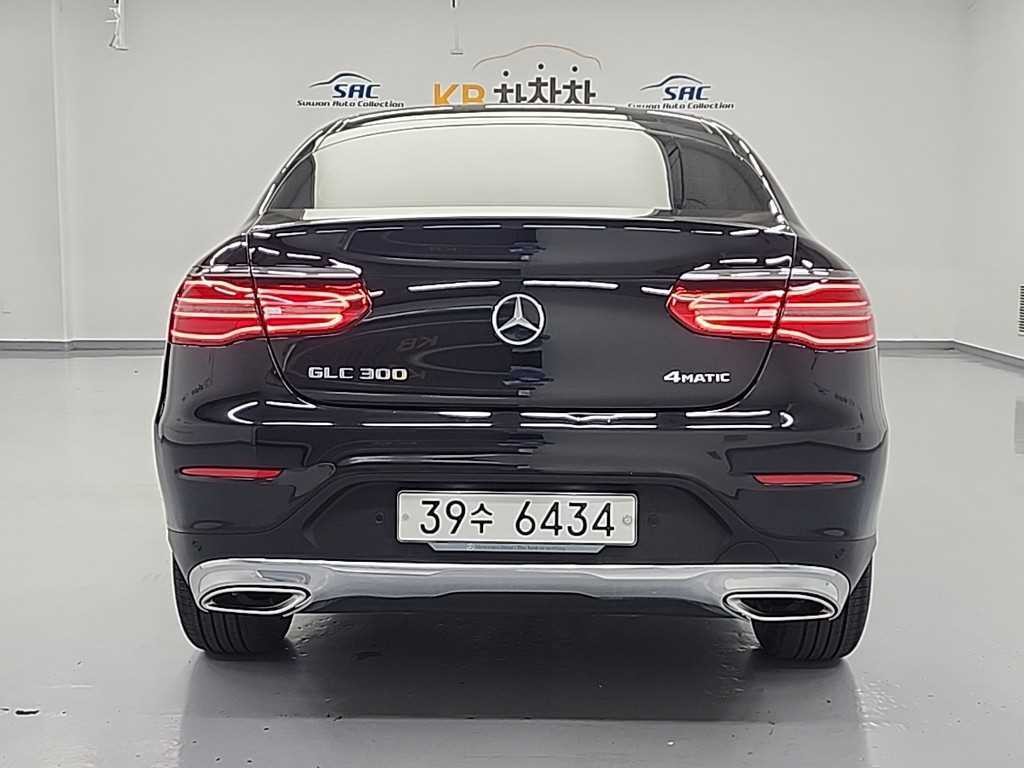 벤츠 GLC 클래스 GLC클래스 X253 GLC 300 4MATIC 쿠페 이미지 3