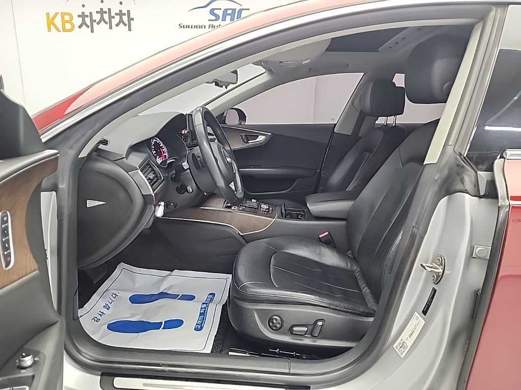 아우디 A7 3.0 TFSI 콰트로 엔트리 이미지 11
