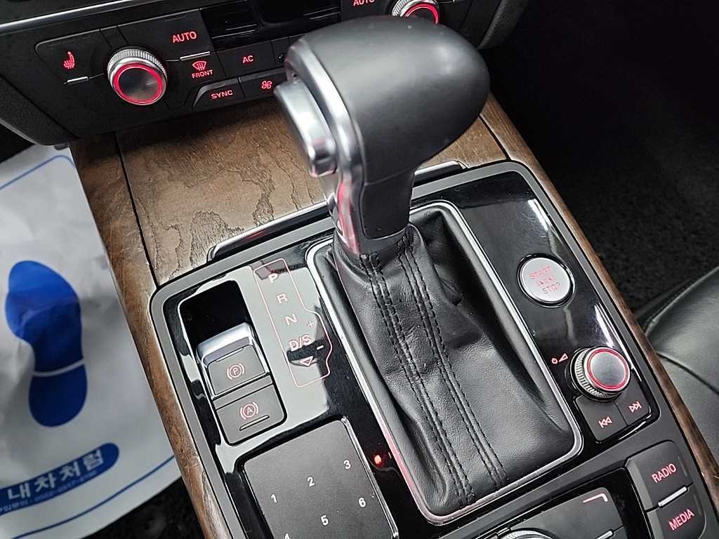 아우디 A7 3.0 TFSI 콰트로 엔트리 이미지 8