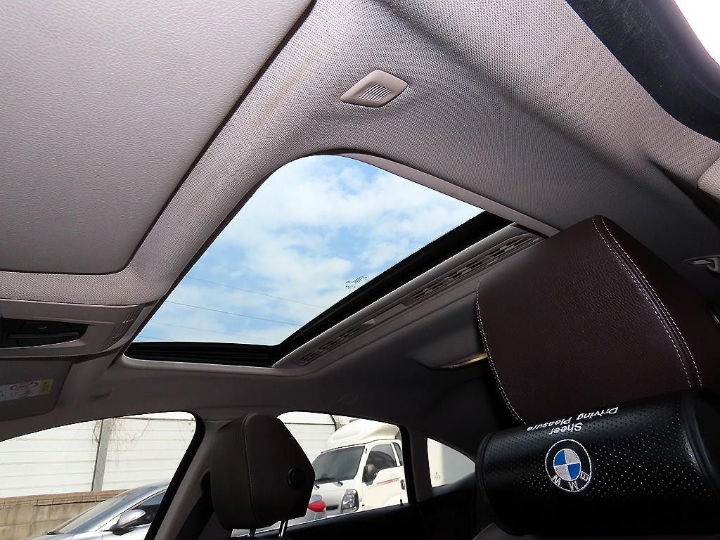 BMW 4시리즈 4시리즈 (F32) 420d 그란쿠페 럭셔리 이미지 15