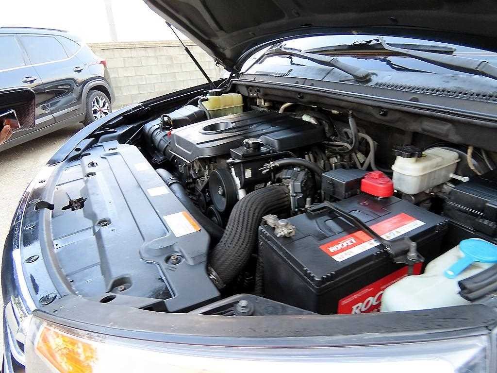 KG모빌리티(쌍용) 코란도 코란도투리스모 2WD GT 9인승 이미지 16