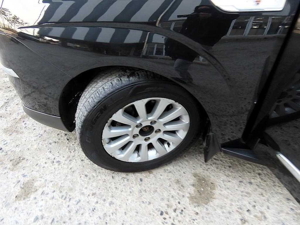 KG모빌리티(쌍용) 코란도 코란도투리스모 2WD GT 9인승 이미지 17
