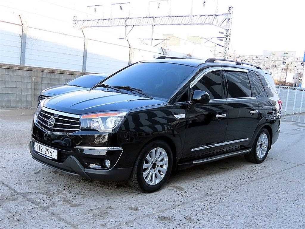 KG모빌리티(쌍용) 코란도 코란도투리스모 2WD GT 9인승 이미지 2