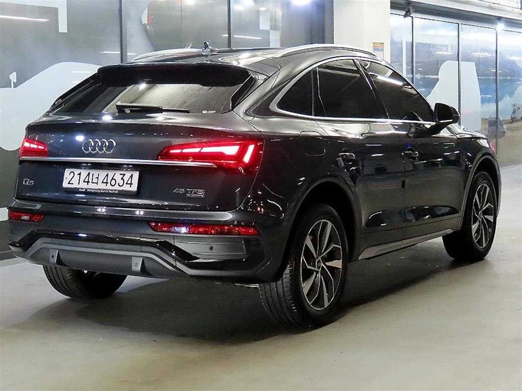 아우디 Q5 Q5 (FY) 45 TFSI 콰트로 스포트백 이미지 4