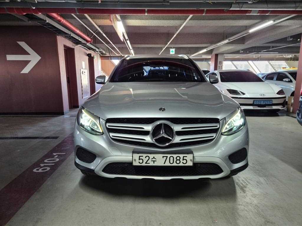 벤츠 GLC 클래스 GLC클래스 X253 GLC 350 e 4MATIC 이미지 2